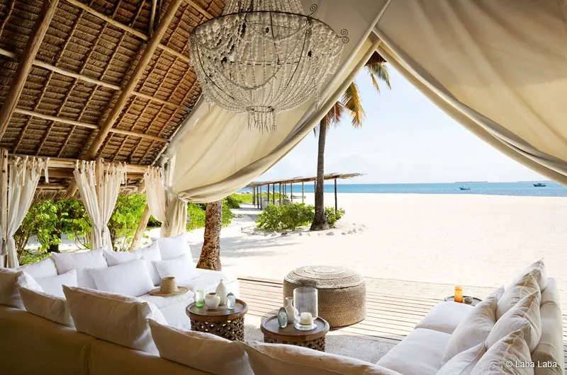 Blick von der Lounge auf den Strand
